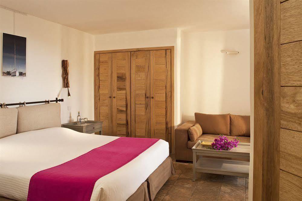 Hotel Les Bergeries De Palombaggia Porto Vecchio Exterior foto